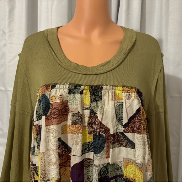 Cool POL size S olive green print crochet trim long sleeve babydoll shirt new - Picture 4 of 6